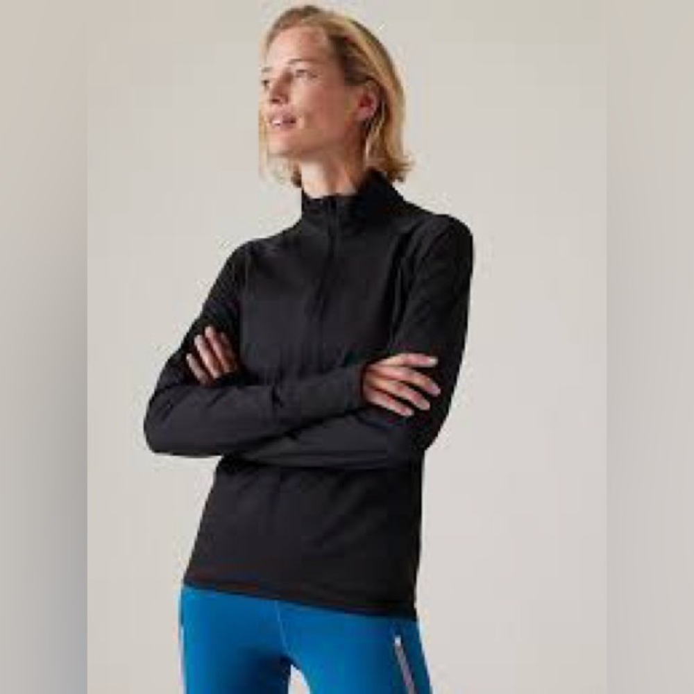 Athleta Whistler Running 1/4 Zip top in Black size small